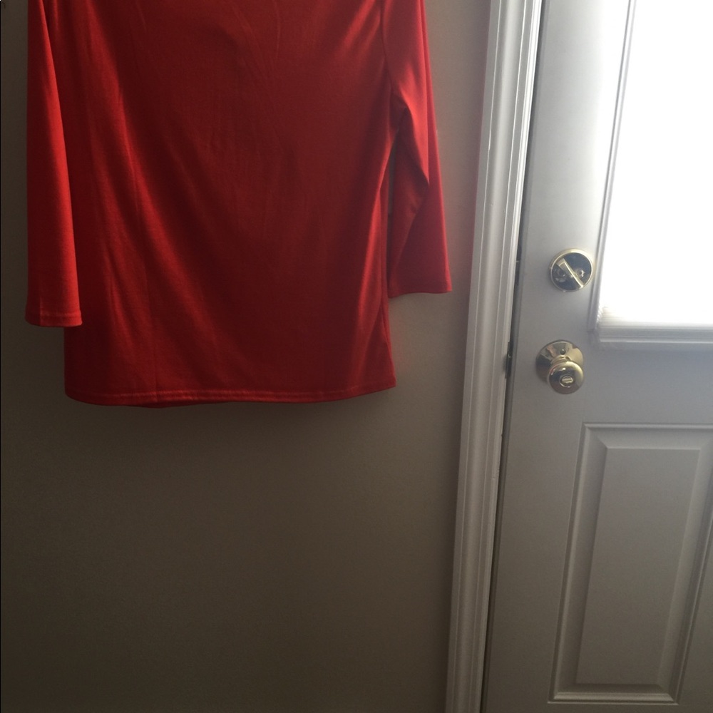 Top - Picture 2 of 4